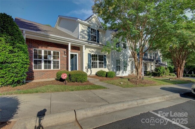 Photo - 2587 Brackley Pl NW Rental