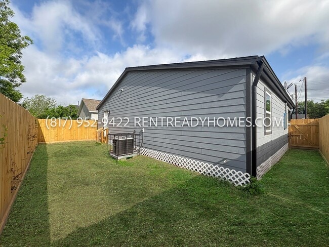 Photo - 1416 Fairbanks St