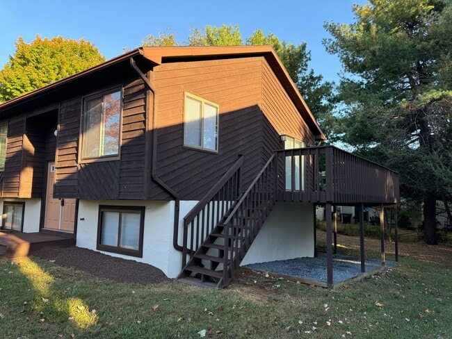 Photo - Beautiful home on quiet cul-de-sac