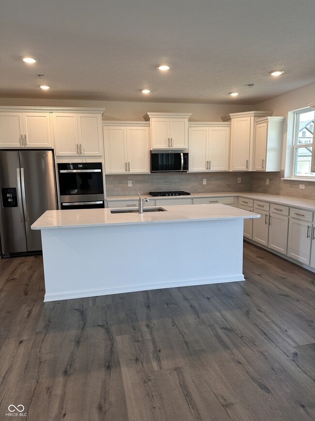 Photo - 540 Galveston Ln
