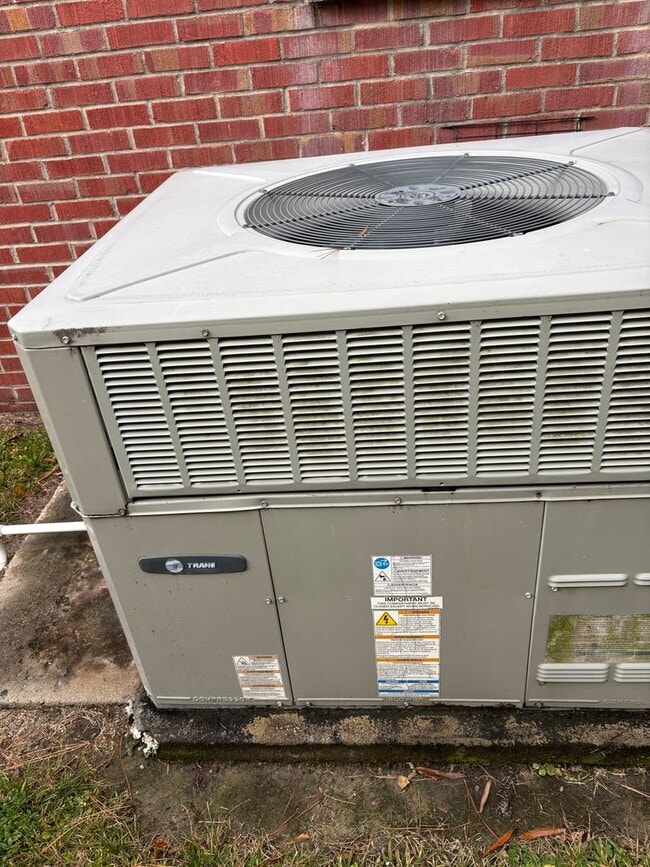 Photo - 908 Edwards Ave