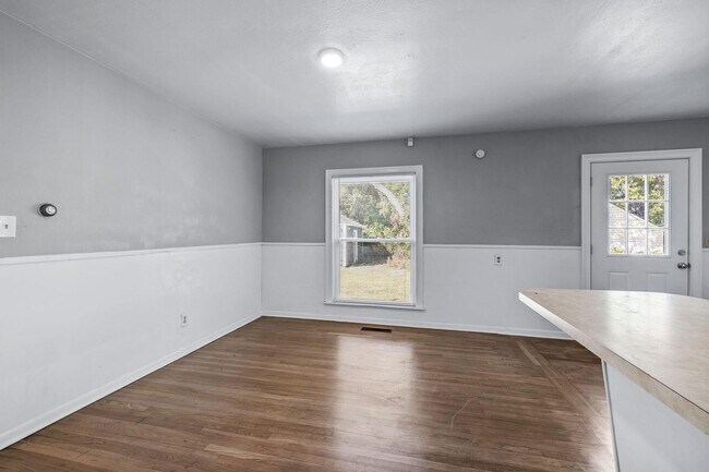 Photo - 3624 Winston Rd Unit Full