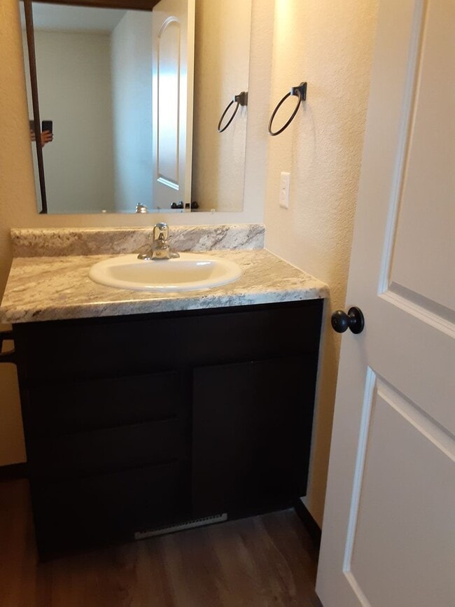 581 225th St Unit Fox Run Apartments -581 #12