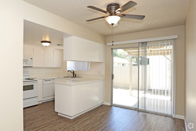 Meadowbrook Apartments - Meadowbrook Apartments