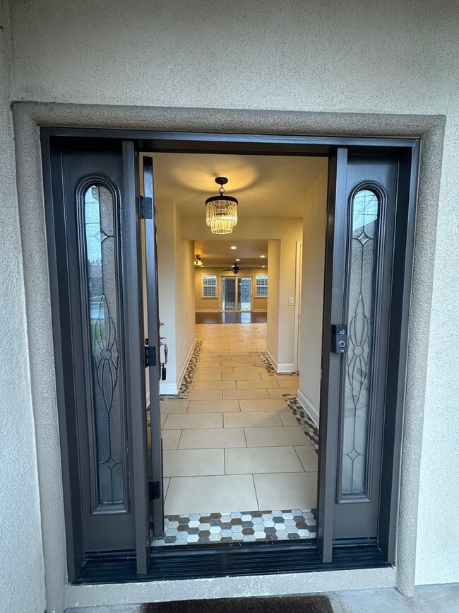 Photo - Gorgeous, 3 bedroom, 2.5 bath home, ready for move in