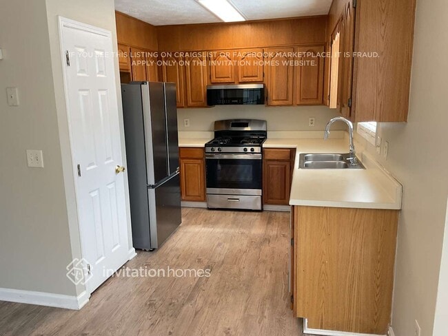 Photo - 2712 Inverloch Cir