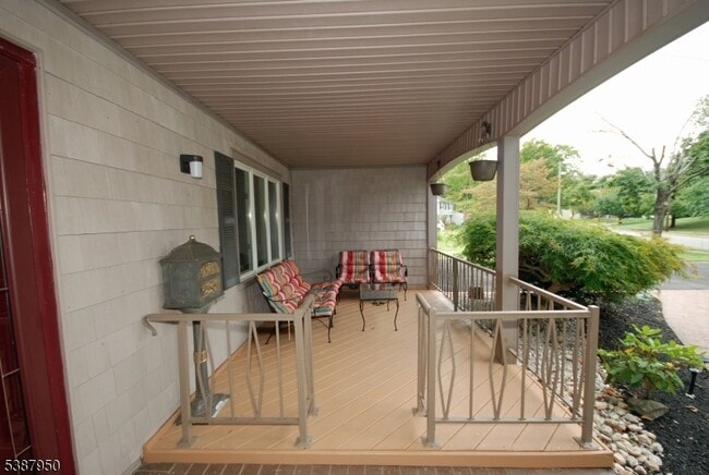 Photo - 25 Hughes Rd