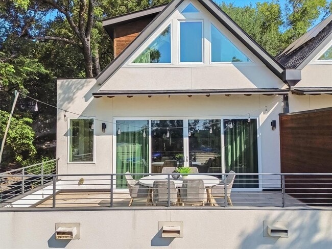 Photo - 2712 Oak Springs Dr