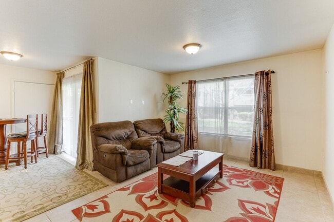 Photo - Bright First-Floor 2-Bedroom Condo with Private Patio in Silverado Ranch!