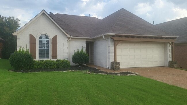 Building Photo - 1654 Far Dr
