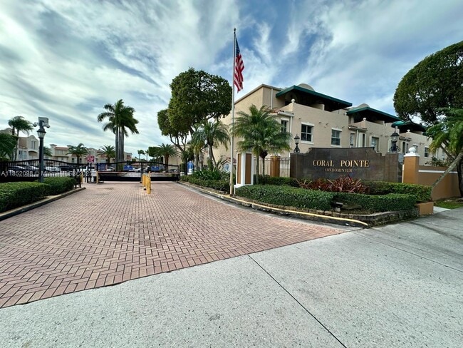 Building Photo - 8540 NW 6th Ln Rental