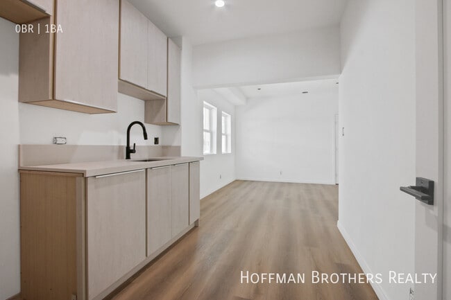Photo - 2694 James M Wood Blvd Unidad 7