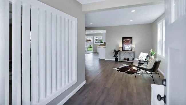 Photo - *FREE RENT FOR OCTOBER* Updated 3 bed/1.5 ...