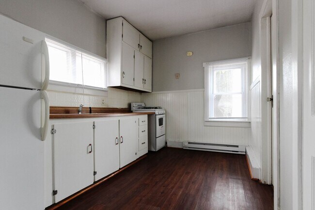 Photo - 1711 N Ball Ave Unit 1711 1/2 N Ball Ave.