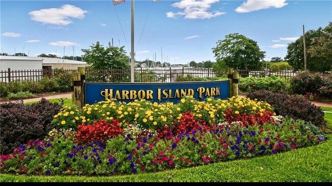 Building Photo - Old Post Road