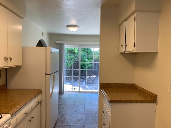 Photo - Cosigners okay =)  4 Large Bedrooms and 2 Full Baths ~ Small Pet Negotiable