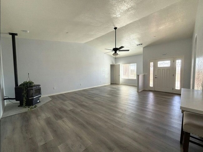 Photo - 9875 Magnolia Ave