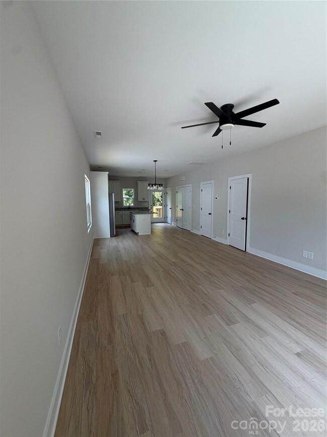 212 N Yadkin Ave