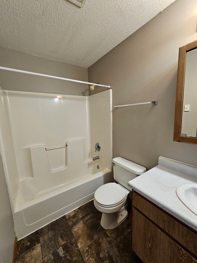 Photo - 8th & 8th Apartments Unidad 206