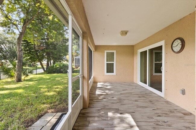 Photo - 410 Central Mariners Dr
