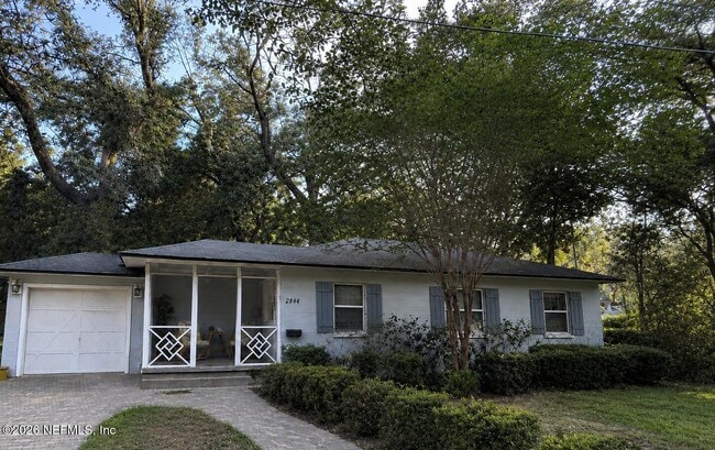 Photo - 2844 Cherokee Cir S