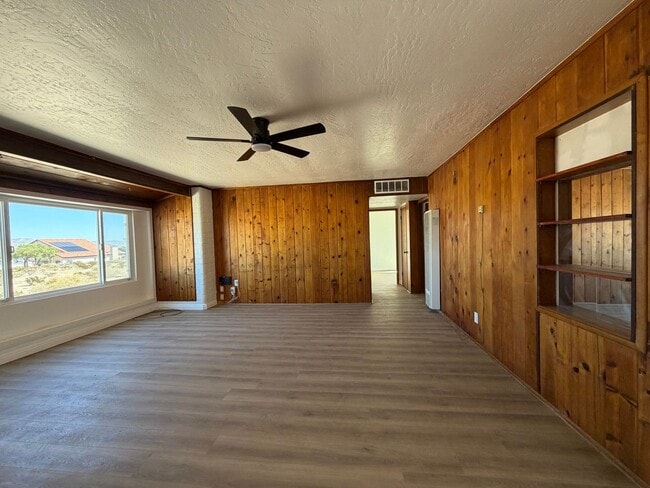261 Armory Rd