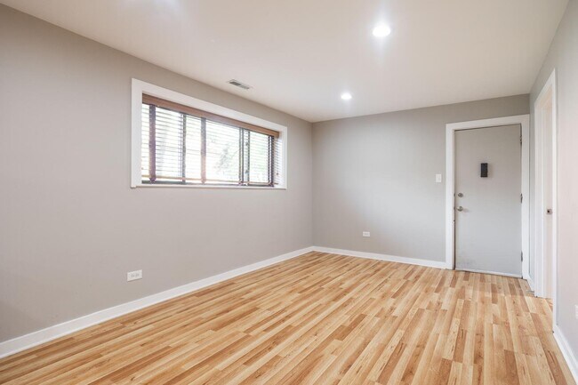 Photo - 1037 W Polk St Unidad 1