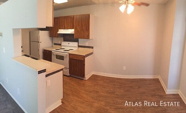 Photo - 862 S Uravan Ct Unit D