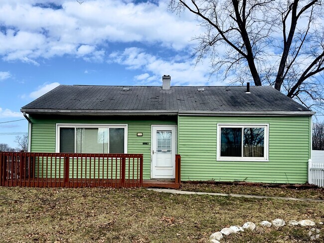 Building Photo - Charming 3 Bedroom, 1 Bath Ranch-Style Hom... Rental