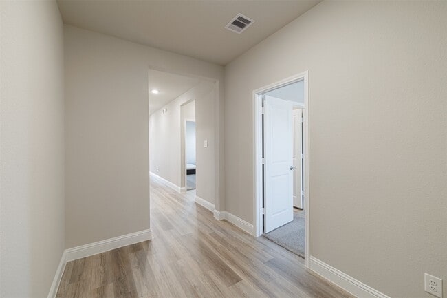 Photo - 5511 Coral Land Dr