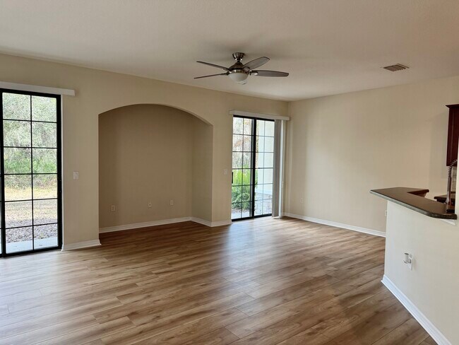 Photo - 5610 Kingletsound