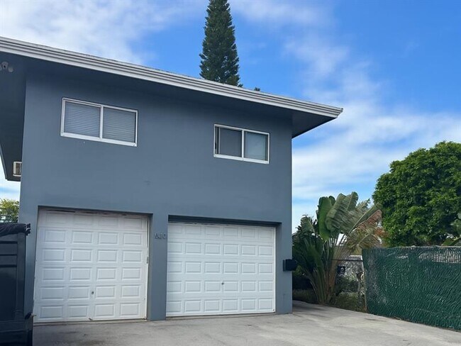 Photo - 530 NE 34th Ct Unit 1