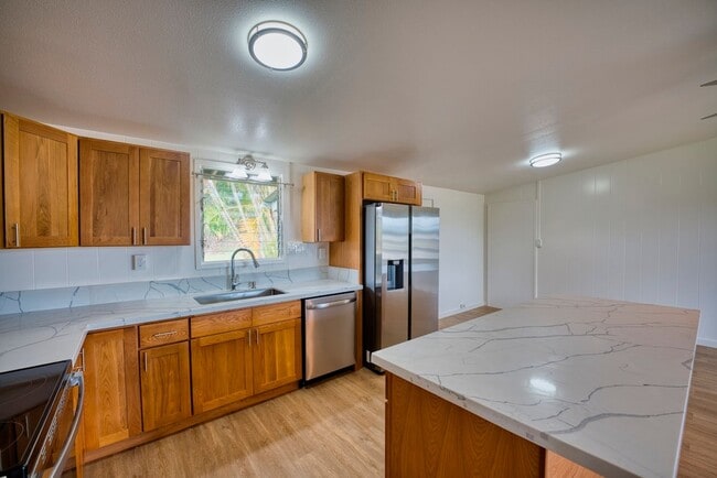 Photo - 4BDRM/3BATH W/Ohana Unit