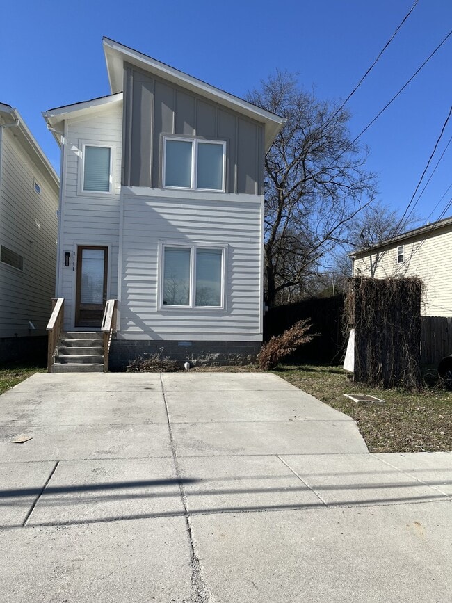 Building Photo - "Charming 4-Bedroom Nashville Oasis with E... Rental