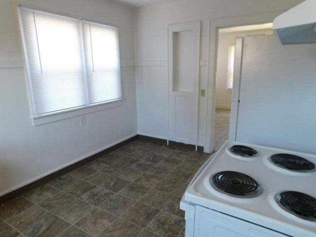 Photo - 4Bd/1Ba Two Story Home - Available Soon!