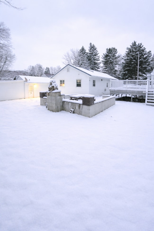 Photo - 325 Richfield St