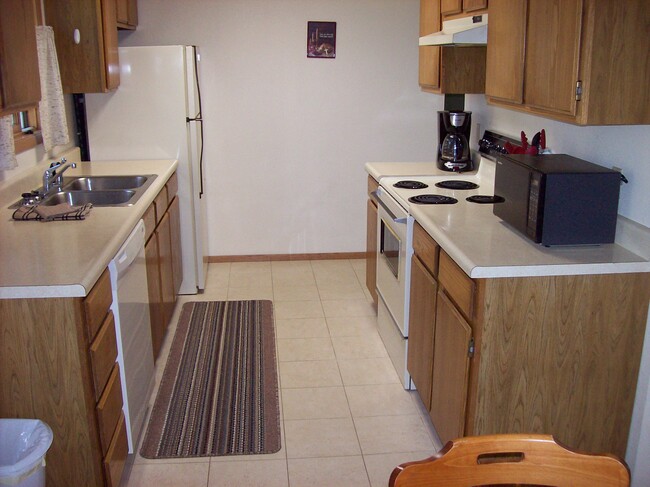 KITCHEN - 33820 Polar St
