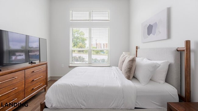 1310 Hillside Ave Unit 102