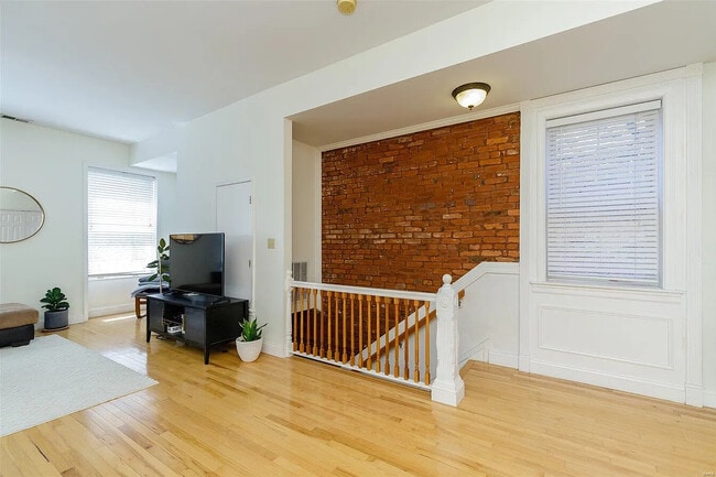 Photo - 4063 Shenandoah Ave Unit 4063 Shenandoah Ave