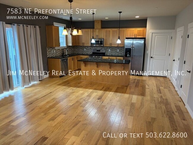 Photo - 7583 NE Prefontaine St