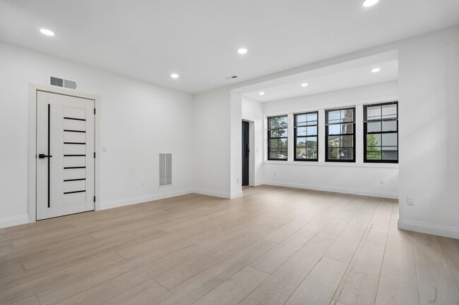 423 Aurora Ave Unidad 1