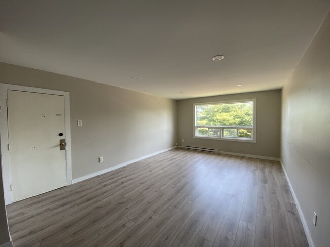 Photo - 200 Spruce St Unit 10