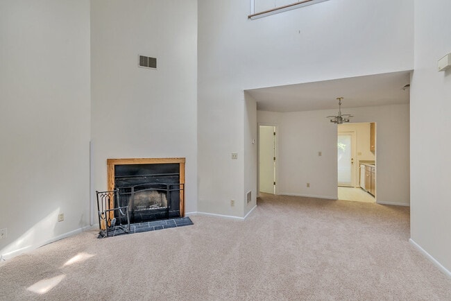 Photo - 1543 Birnam Dr