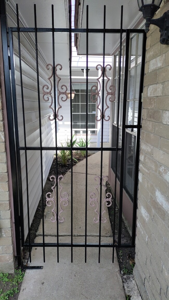 Photo - 15622 Barbarossa Dr