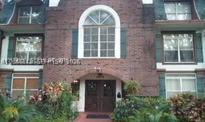 Building Photo - 3670 Inverrary Dr Unit 1U