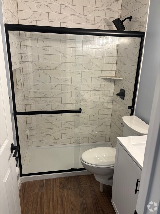 Building Photo - 1815 William Howard Taft Rd Unit Columbia Towers Rental