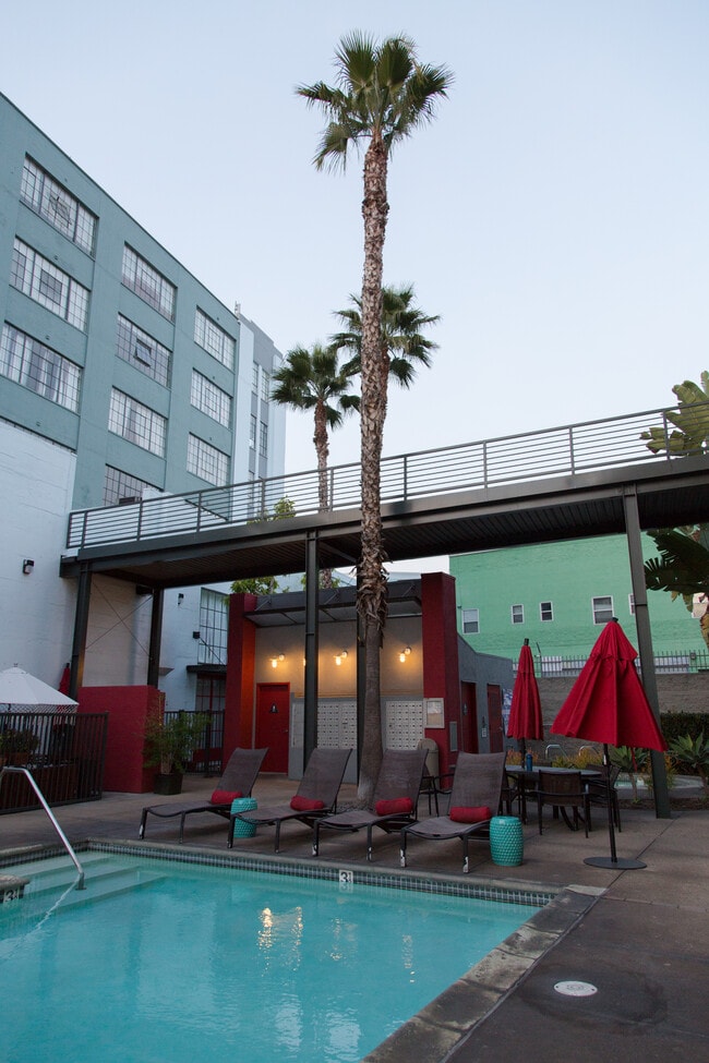 Building Photo - 420 S San Pedro St Unit 222