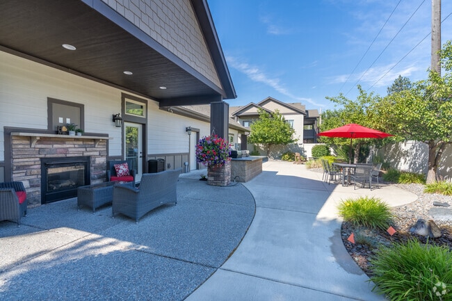 Clubhouse Patio