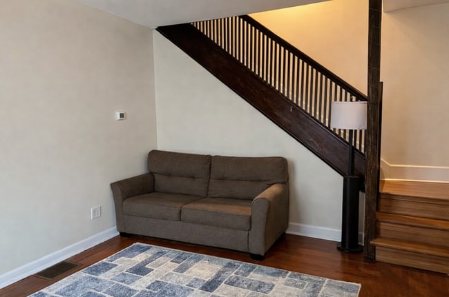 Photo - 409 S Aurora St