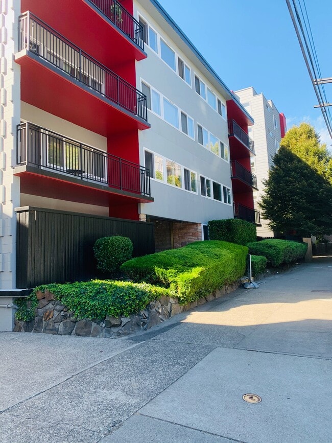 Bellevue Place Apartments